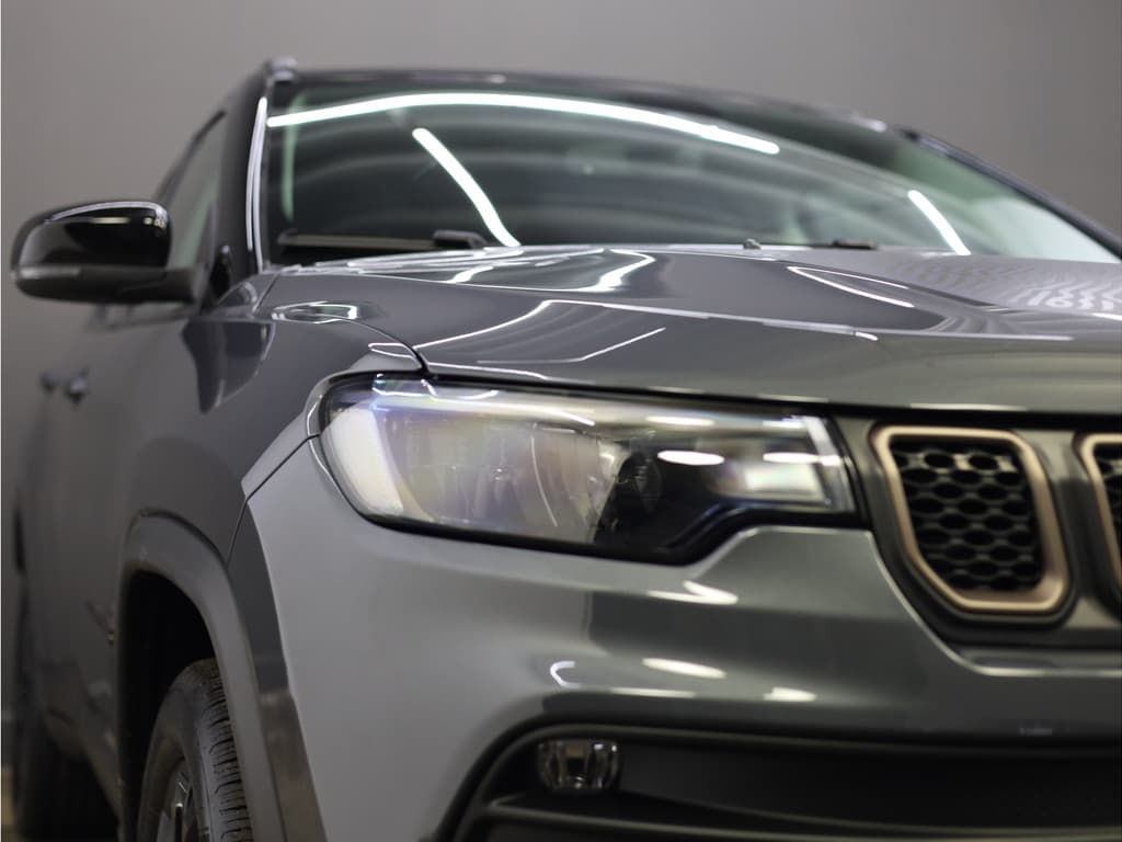 Jeep Compass 4xe 240 Plug-in Hybrid Electric Upland Stoel-/stuur verwarming thumbnail 25