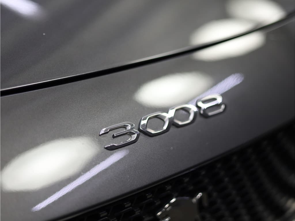 Peugeot 3008 1.6 HYbrid 300 GT Pack thumbnail 16
