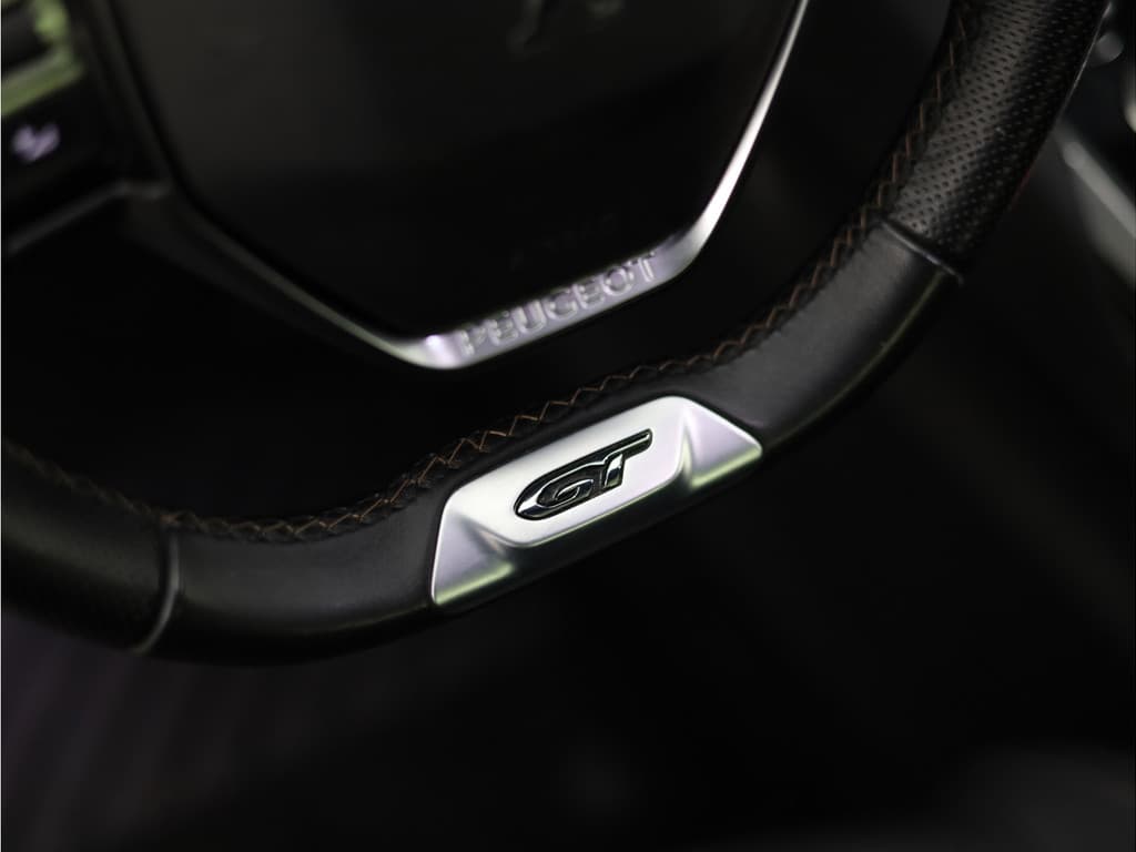 Peugeot 3008 1.6 HYbrid 300 GT Pack thumbnail 27