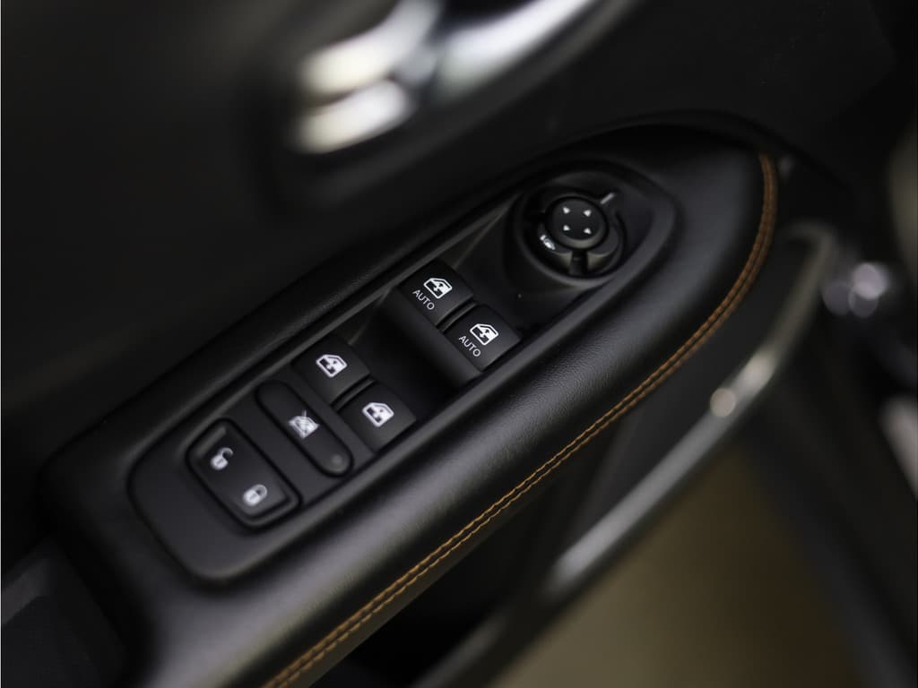 Jeep Compass 1.4 MultiAir Opening Edition Limited 4x4 thumbnail 25