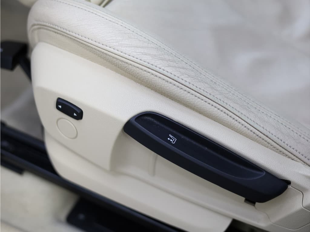 BMW 2 Serie Gran Tourer 216d Centennial High Executive thumbnail 28