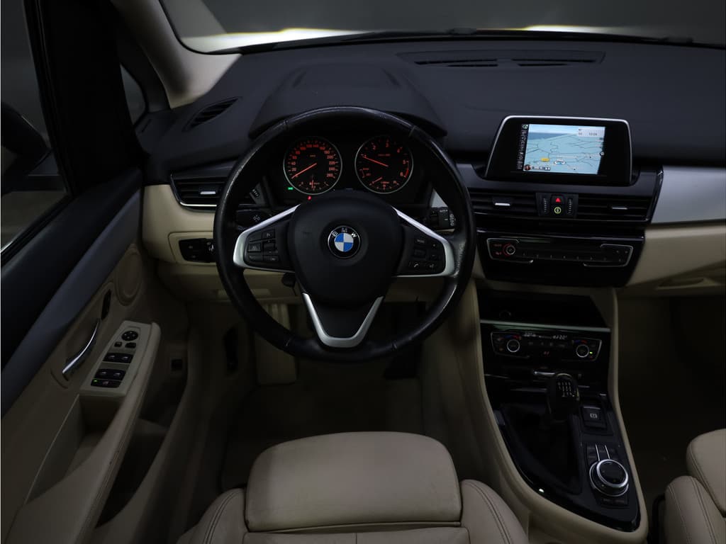 BMW 2 Serie Gran Tourer 216d Centennial High Executive thumbnail 31