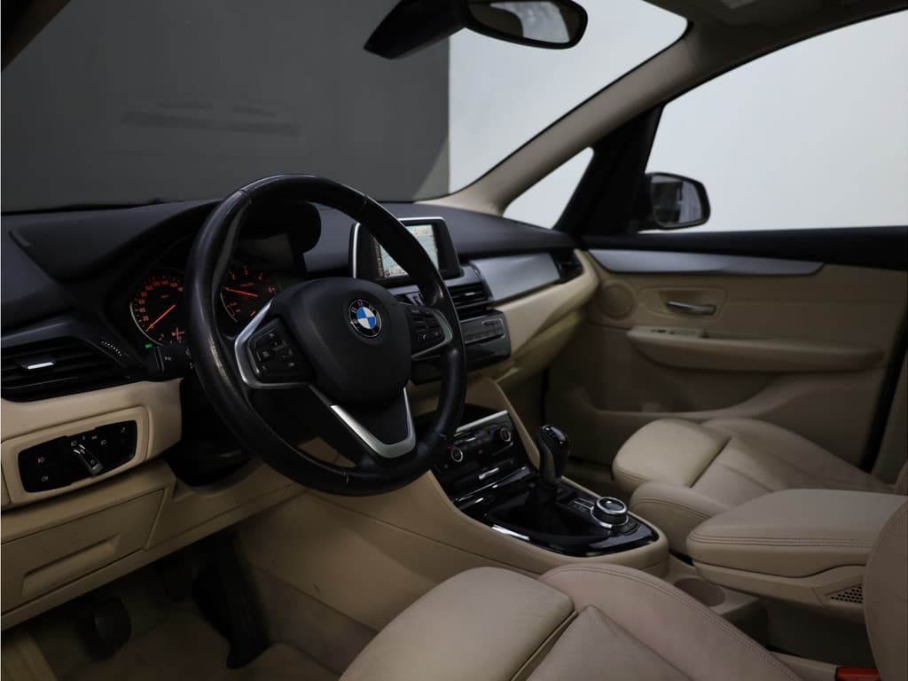 BMW 2 Serie Gran Tourer 216d Centennial High Executive thumbnail 7