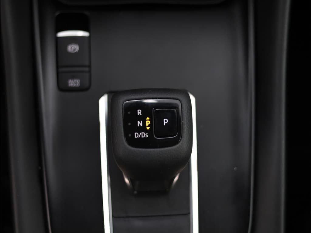 Nissan QASHQAI 1.3 MHEV Xtronic N-Connecta thumbnail 27