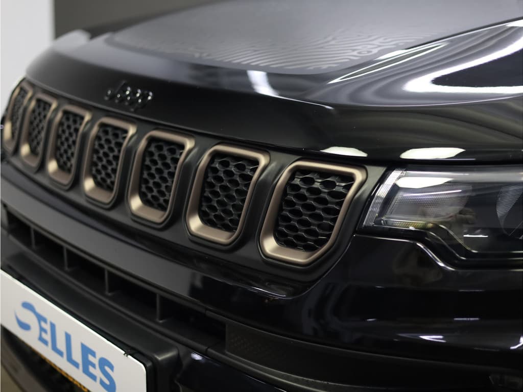 Jeep Compass 4xe 240 Plug-in Hybrid Upland thumbnail 17