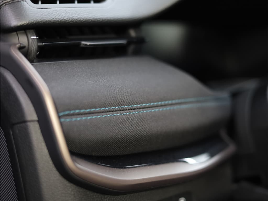 Jeep Compass 4xe 240 Plug-in Hybrid Upland thumbnail 27