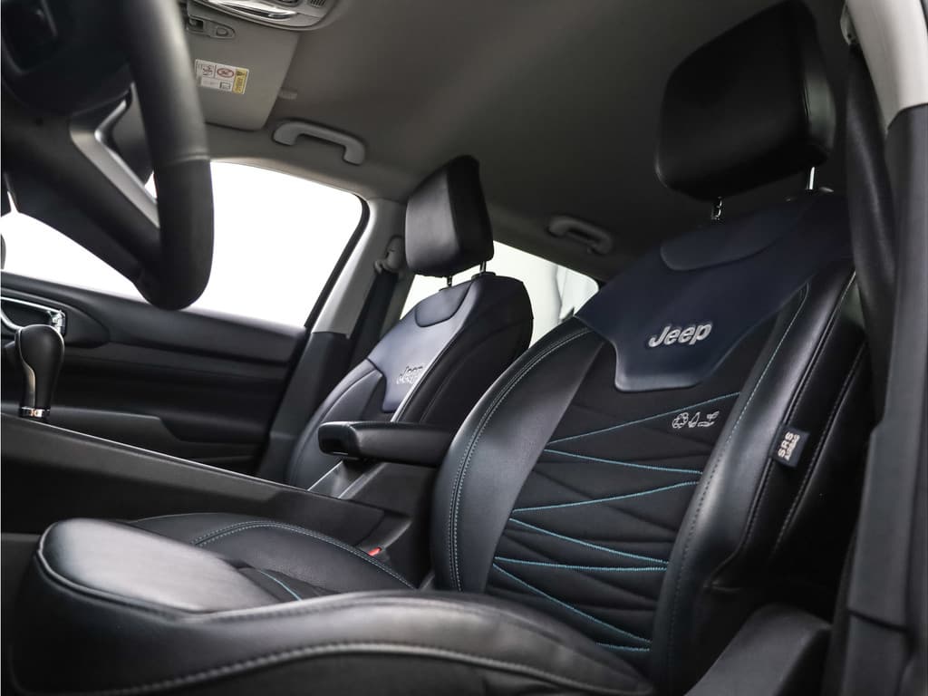 Jeep Compass 4xe 240 Plug-in Hybrid Upland thumbnail 35