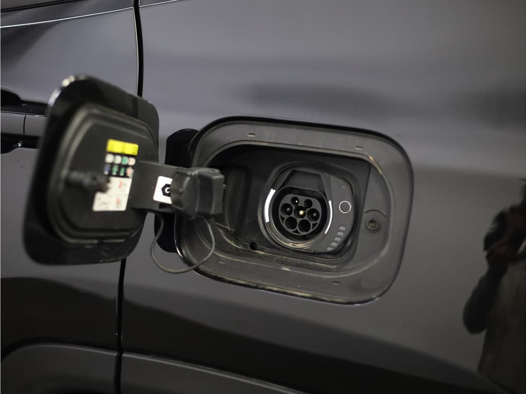Jeep Compass 4xe 240 Plug-in Hybrid Upland thumbnail 9