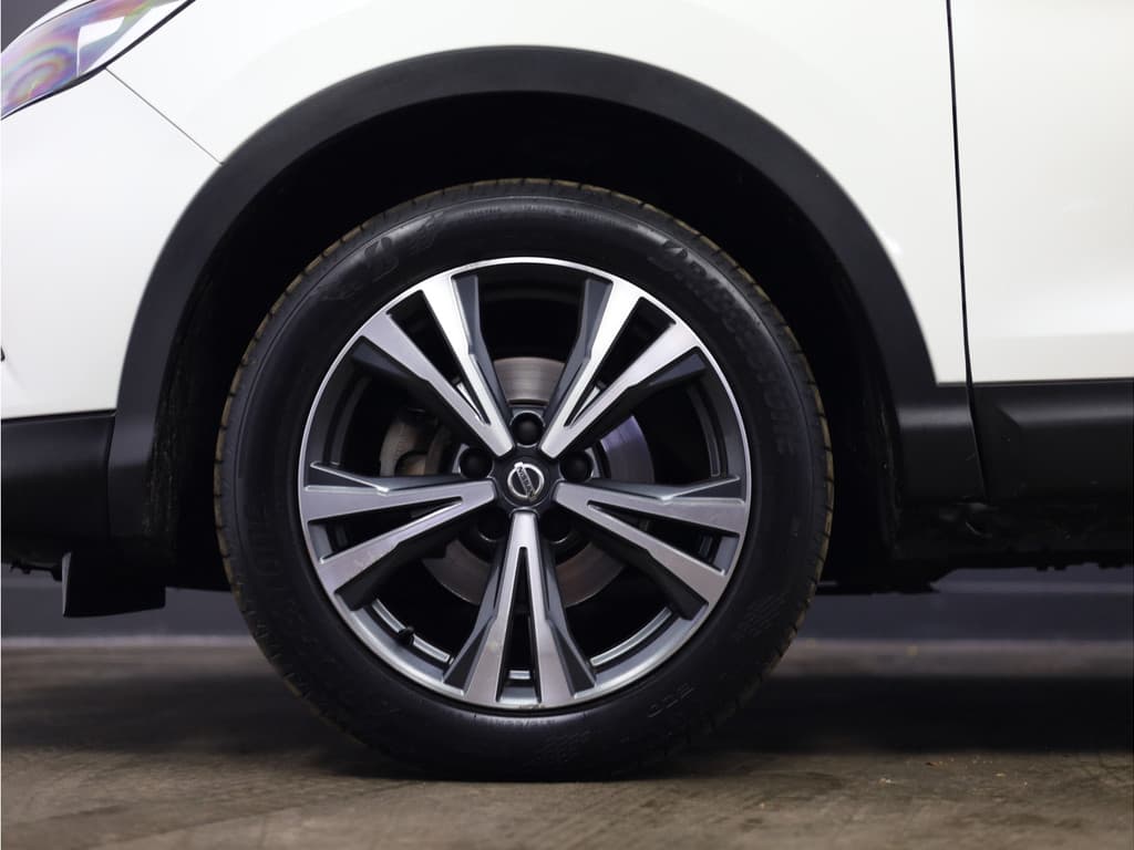 Nissan QASHQAI 1.2 N-Connecta thumbnail 17