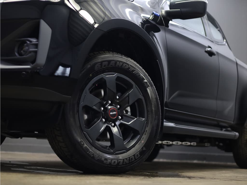 Isuzu D-max EV EXTENDED CAB 4WD LSX AT thumbnail 19