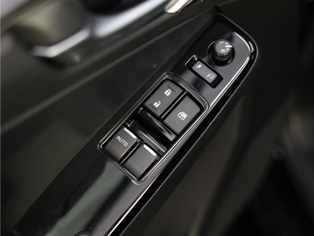 Isuzu D-max EV EXTENDED CAB 4WD LSX AT thumbnail 33