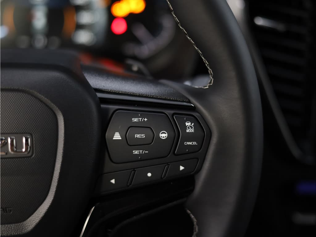 Isuzu D-max EV EXTENDED CAB 4WD LSX AT thumbnail 37