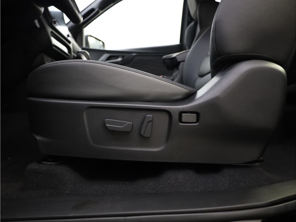 Isuzu D-max EV EXTENDED CAB 4WD LSX AT thumbnail 46