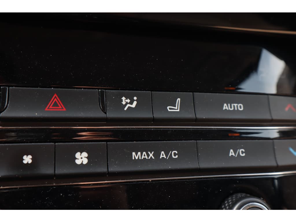 Jaguar F-Pace 3.0 Portfolio AWD 30d Navigatie thumbnail 17