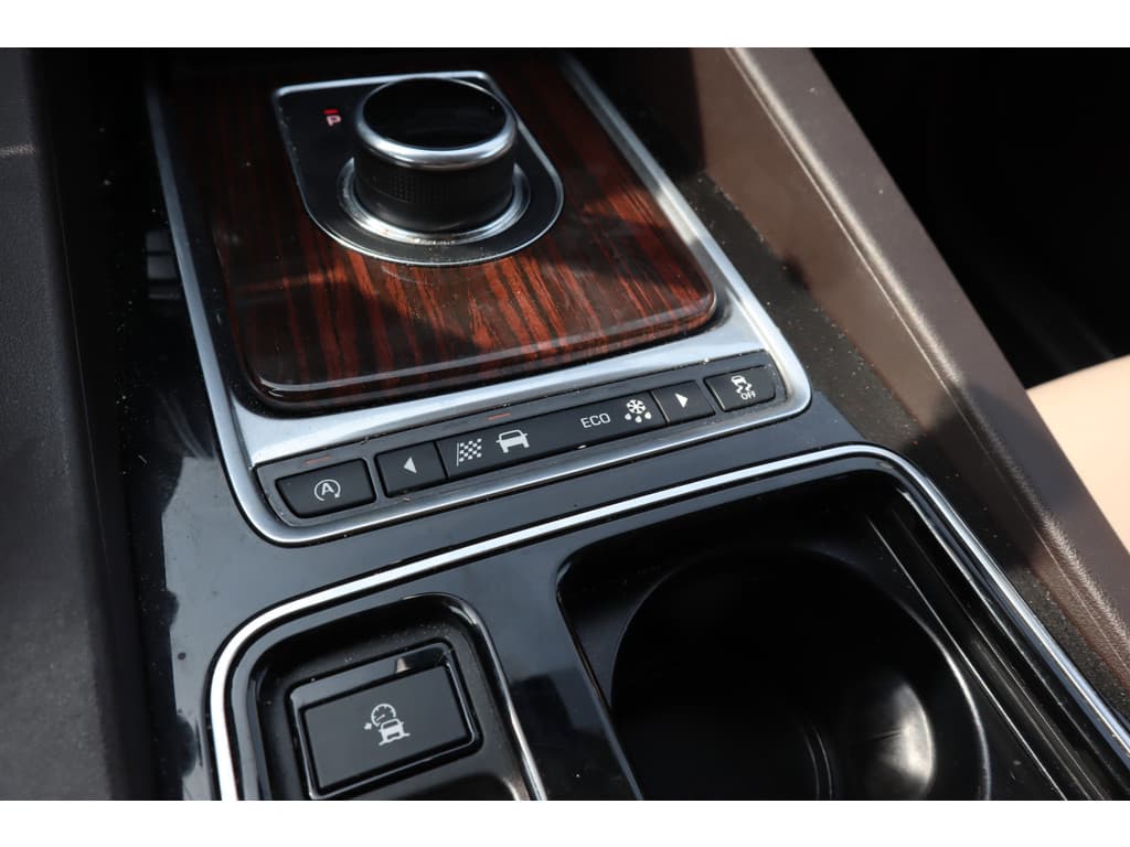 Jaguar F-Pace 3.0 Portfolio AWD 30d Navigatie thumbnail 18