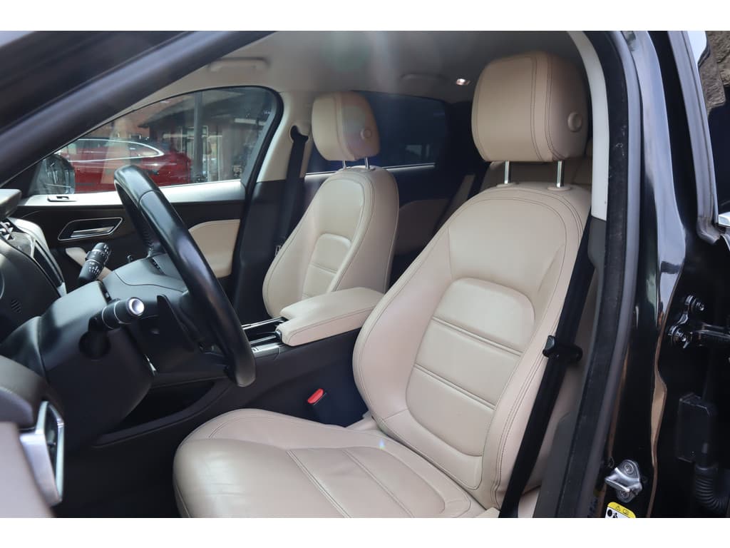 Jaguar F-Pace 3.0 Portfolio AWD 30d Navigatie thumbnail 4