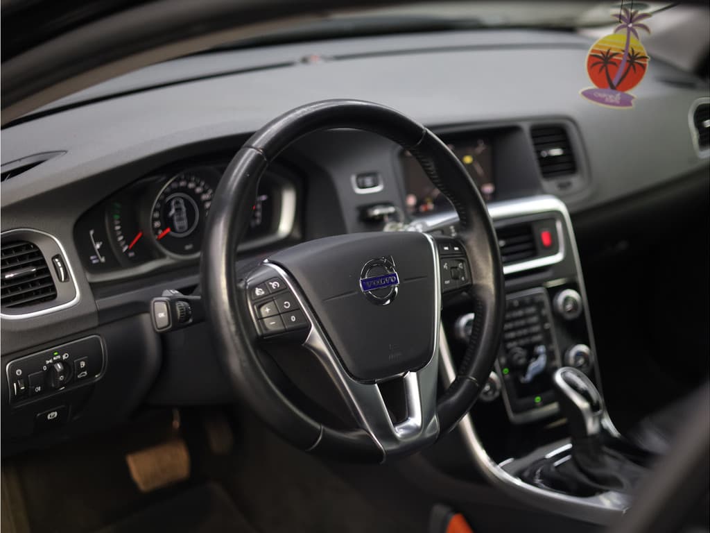 Volvo V60 1.5 T3 Nordic+ thumbnail 2