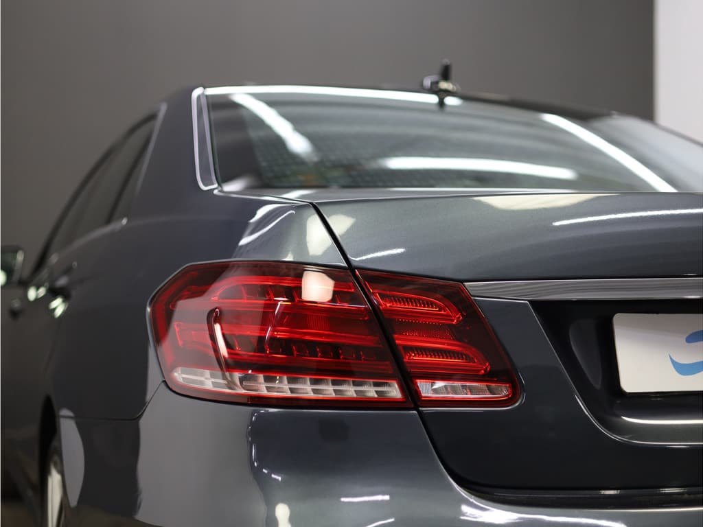 Mercedes-Benz E-Klasse 220 BlueTEC Lease Edition thumbnail 22