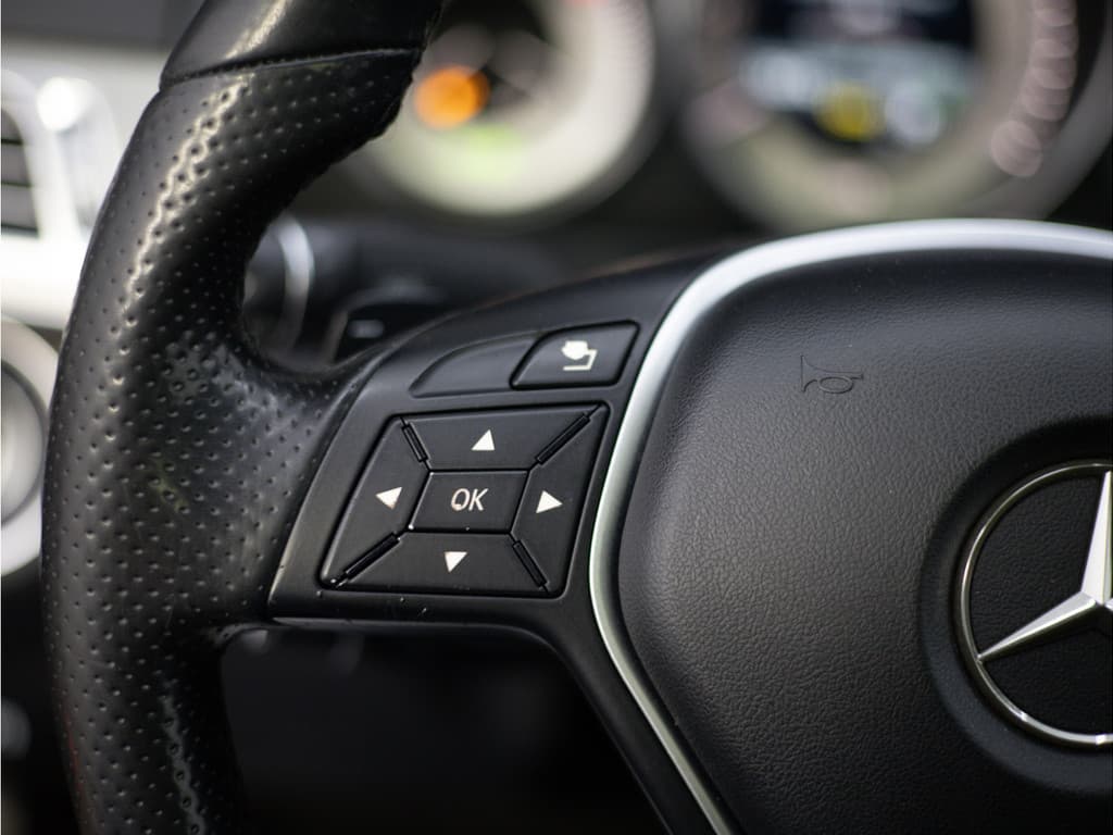 Mercedes-Benz E-Klasse 220 BlueTEC Lease Edition thumbnail 26