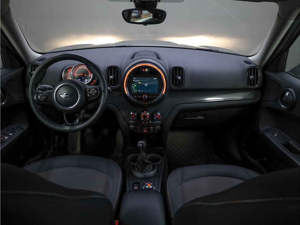MINI Countryman 1.5 Cooper Business Edition thumbnail 6