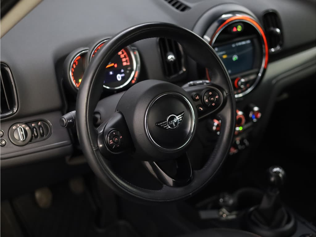 MINI Countryman 1.5 Cooper Business Edition thumbnail 7