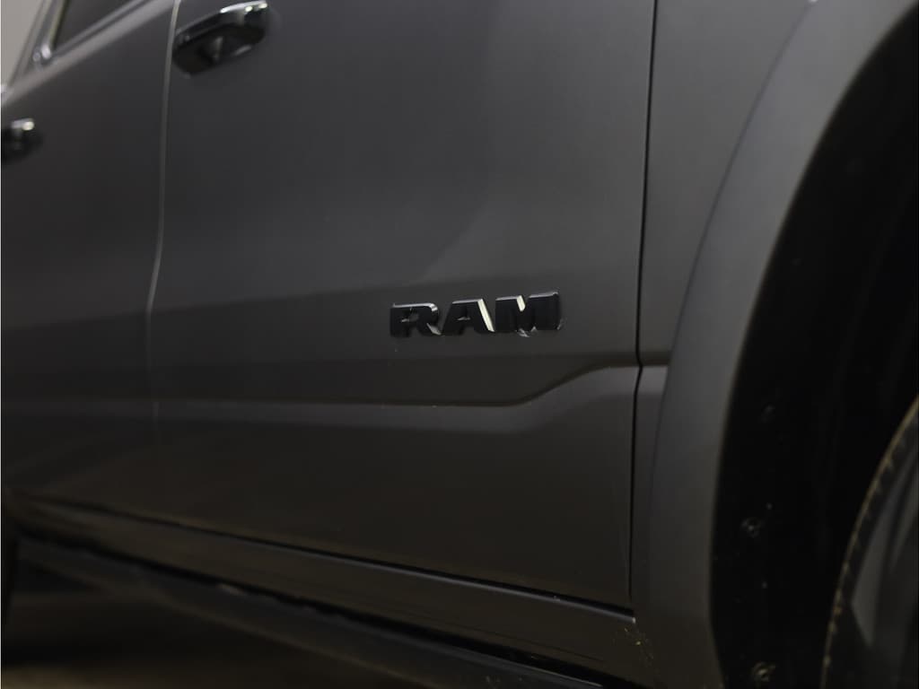 Dodge Ram 1500 5.7 V8 4x4 Crew Cab Limited LPG Onderbouw thumbnail 21