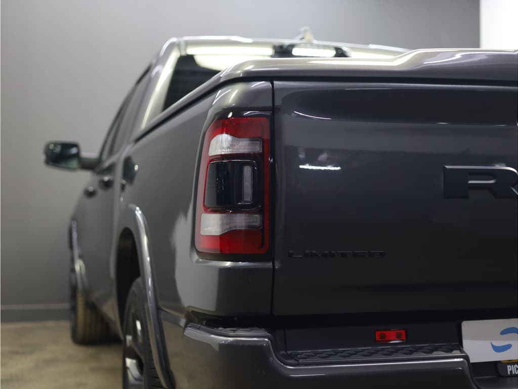 Dodge Ram 1500 5.7 V8 4x4 Crew Cab Limited LPG Onderbouw thumbnail 26