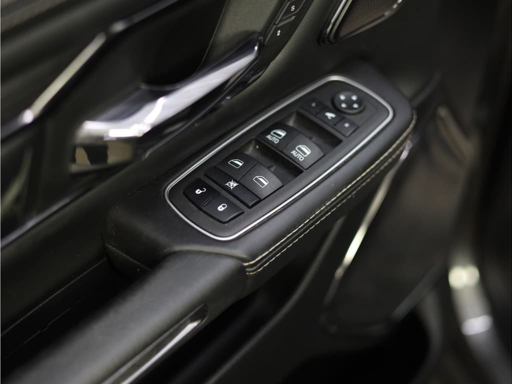 Dodge Ram 1500 5.7 V8 4x4 Crew Cab Limited LPG Onderbouw thumbnail 29