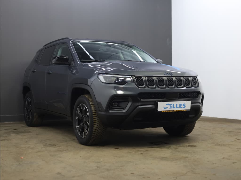 Jeep Compass 4xe 240 Plug-in Hybrid Trailhawk thumbnail 16