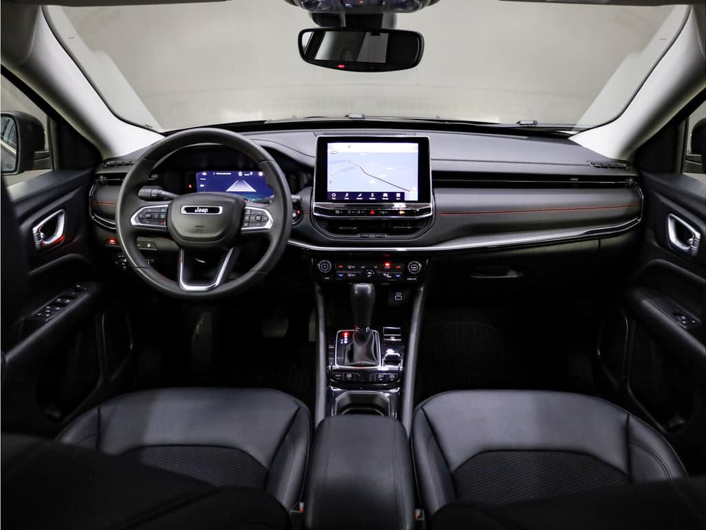 Jeep Compass 4xe 240 Plug-in Hybrid Trailhawk thumbnail 4