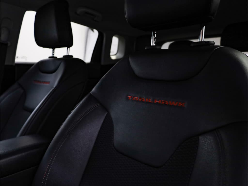 Jeep Compass 4xe 240 Plug-in Hybrid Trailhawk thumbnail 31