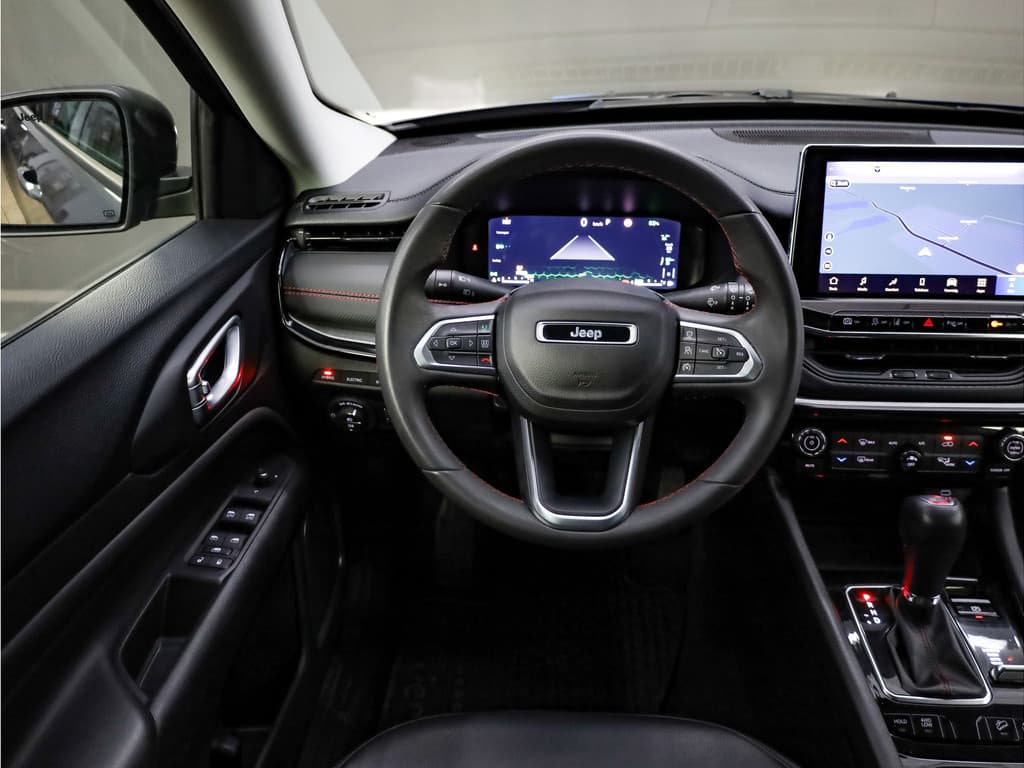 Jeep Compass 4xe 240 Plug-in Hybrid Trailhawk thumbnail 33