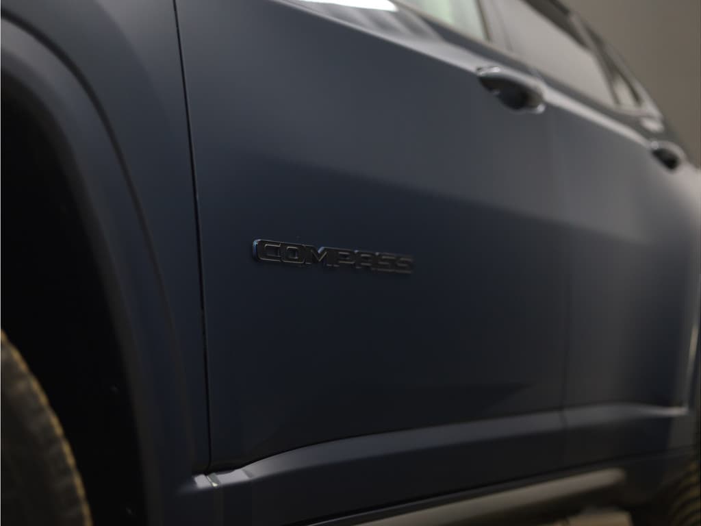 Jeep Compass 4xe 240 Plug-in Hybrid Electric S thumbnail 18