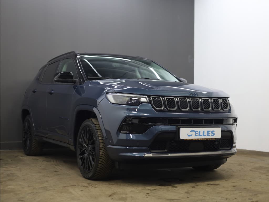 Jeep Compass 4xe 240 Plug-in Hybrid Electric S thumbnail 4