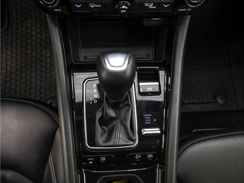 Jeep Compass 4xe 240 Plug-in Hybrid Electric S thumbnail 40