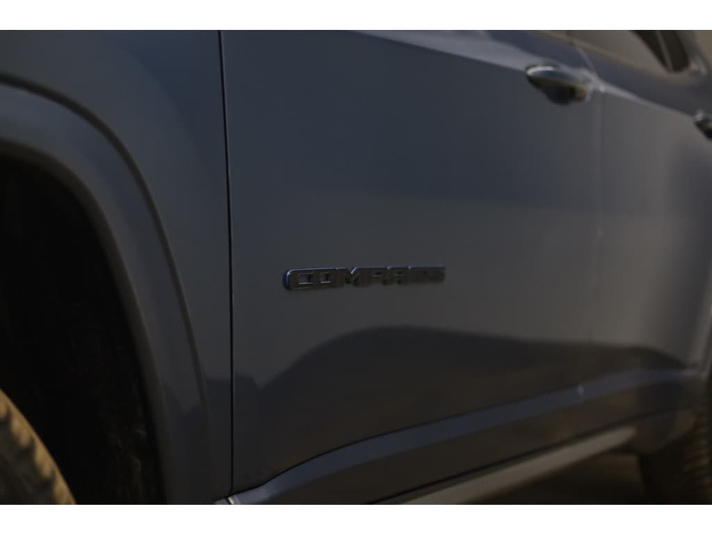 Jeep Compass 4xe 240 Plug-in Hybrid Electric S thumbnail 14