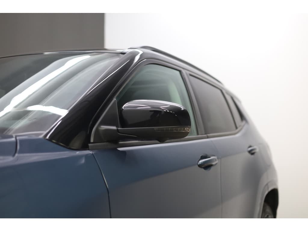 Jeep Compass 4xe 240 Plug-in Hybrid Electric S thumbnail 20