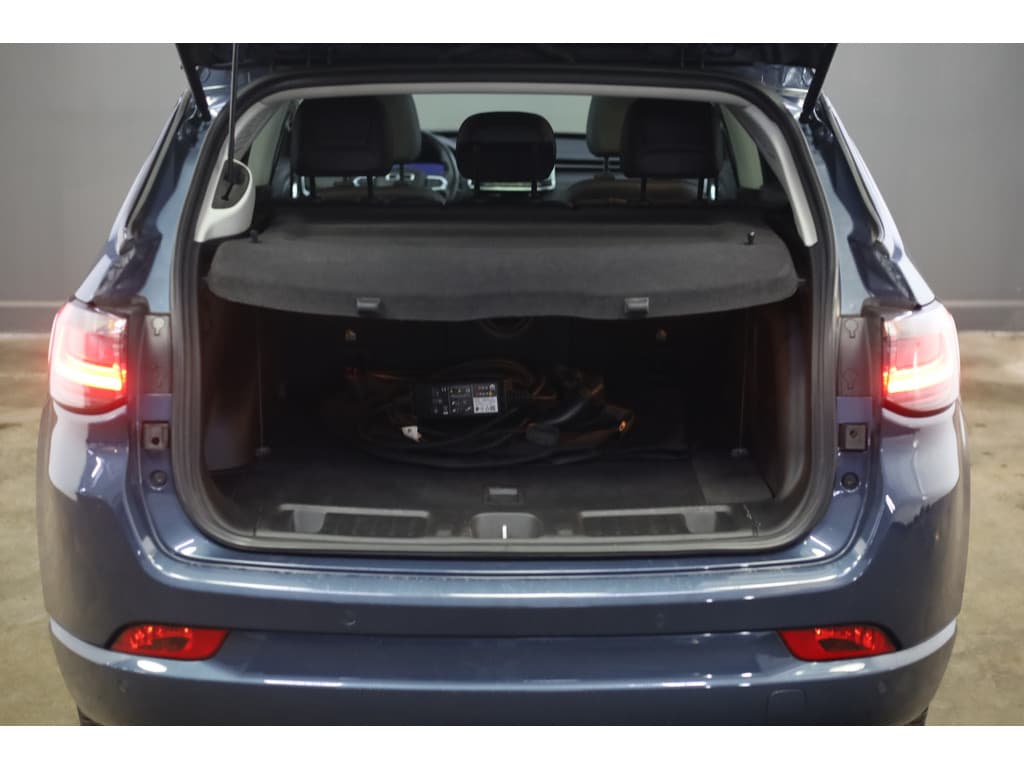 Jeep Compass 4xe 240 Plug-in Hybrid Electric S thumbnail 24