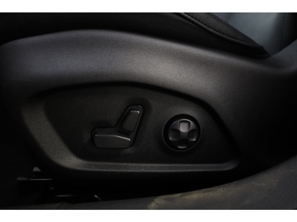 Jeep Compass 4xe 240 Plug-in Hybrid Electric S thumbnail 38