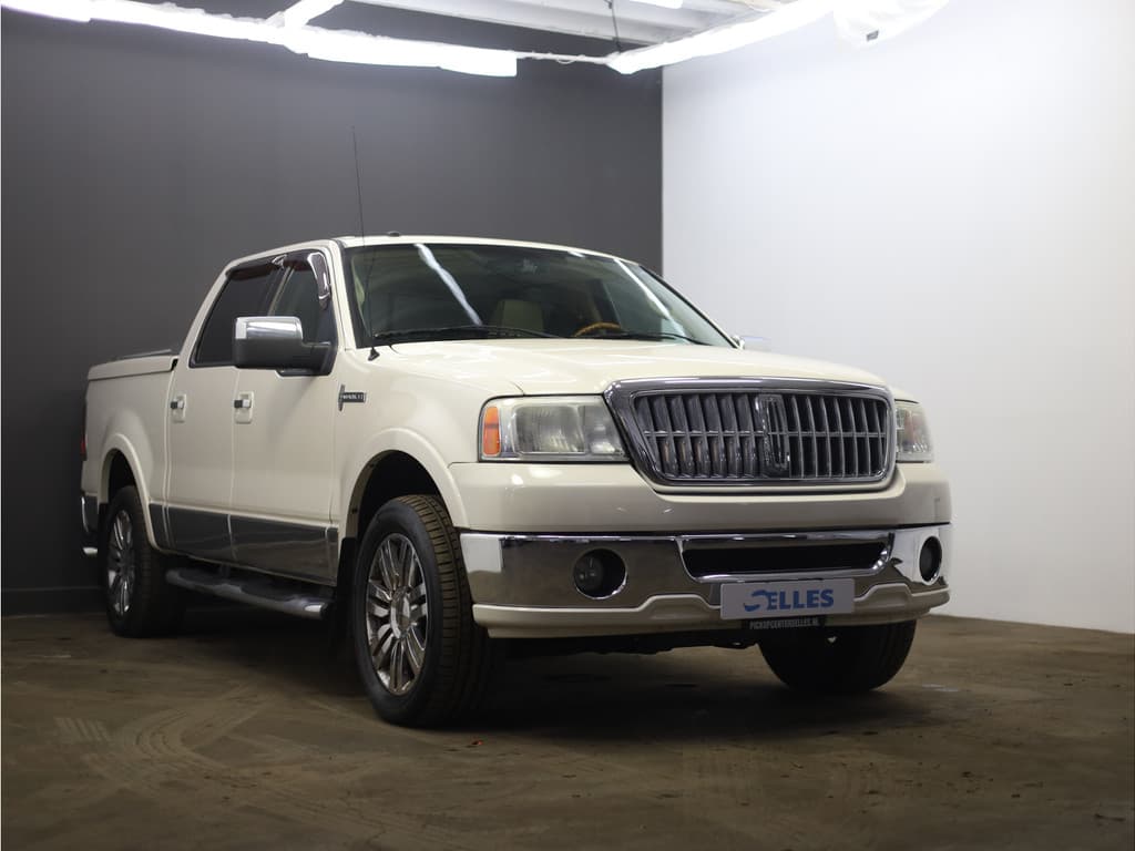 Lincoln MARK LT 5.4L V8 4x4 thumbnail 4
