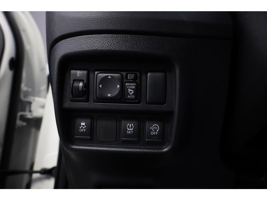 Nissan Juke 1.2 DIG-T S/S N-Connecta thumbnail 8