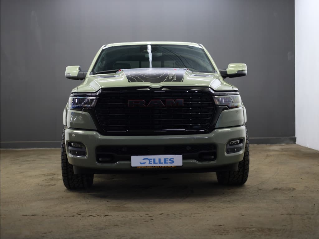 Dodge Ram 1500 2025 3.0L HURRICANE LARAMIE Night thumbnail 22