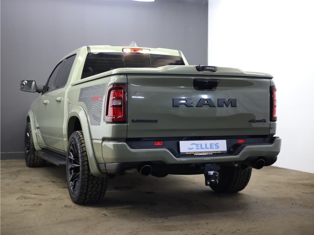 Dodge Ram 1500 2025 3.0L HURRICANE LARAMIE Night thumbnail 26