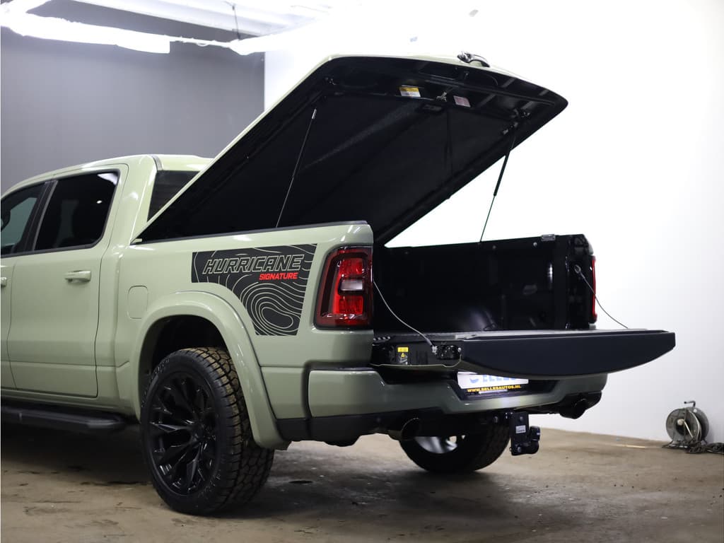 Dodge Ram 1500 2025 3.0L HURRICANE LARAMIE Night thumbnail 5