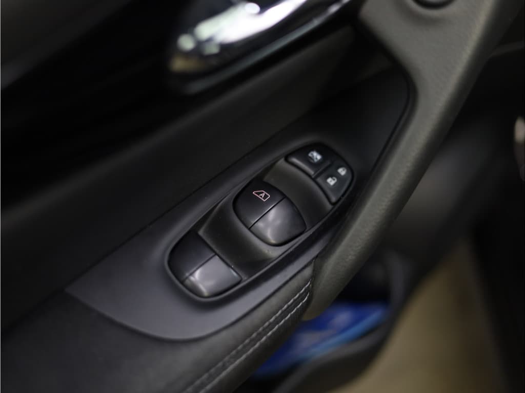 Nissan QASHQAI 1.2 Acenta Connect thumbnail 21