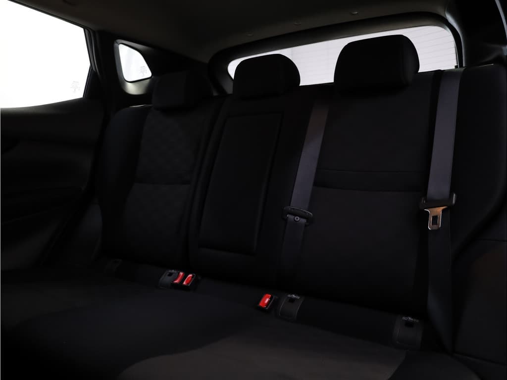 Nissan QASHQAI 1.2 Acenta Connect thumbnail 32