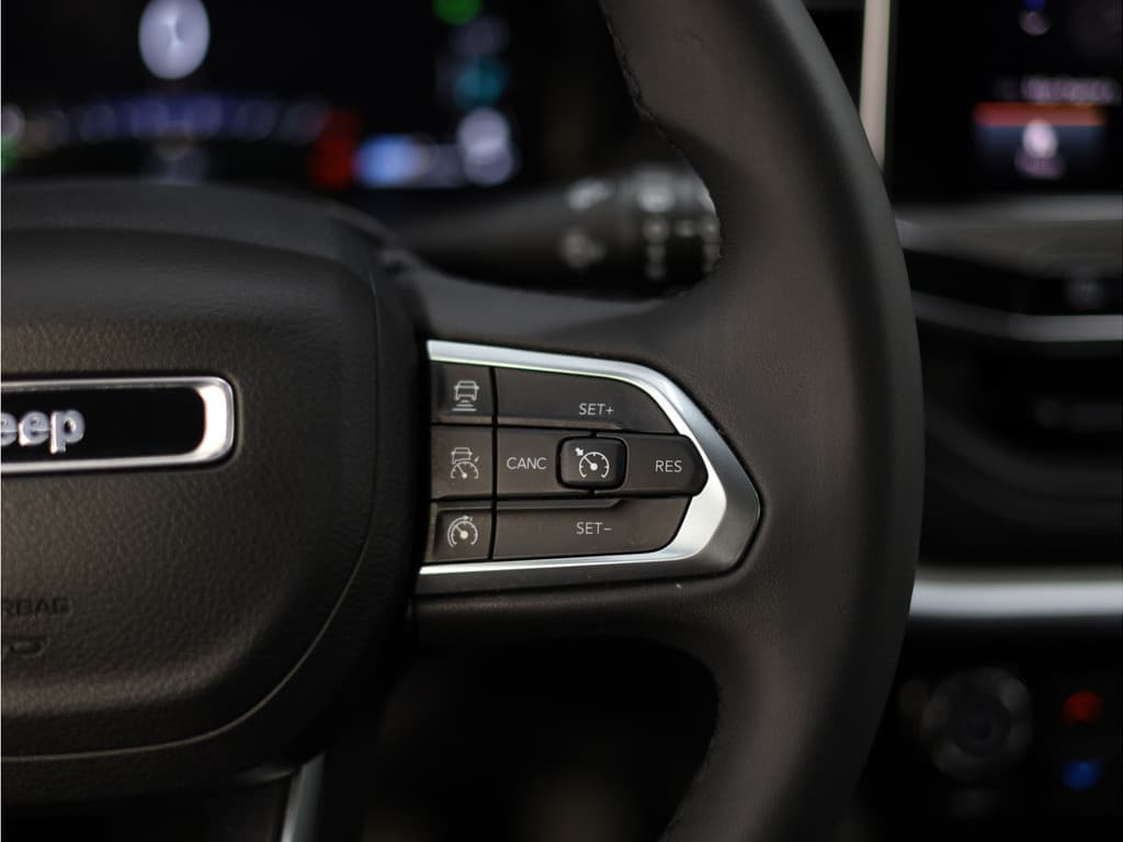 Jeep Compass 4xe 190 Plug-in Hybrid Electric Limited thumbnail 25