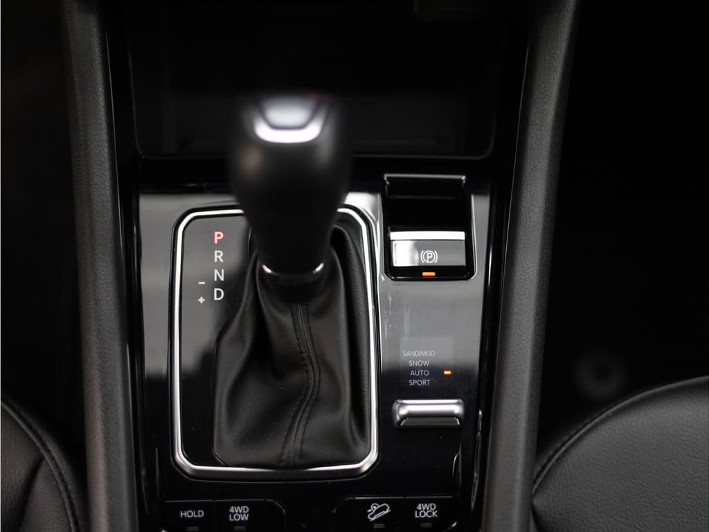 Jeep Compass 4xe 190 Plug-in Hybrid Electric Limited thumbnail 11