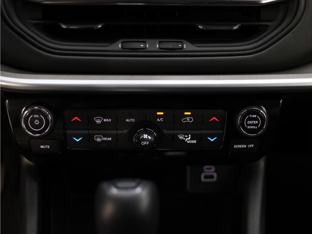 Jeep Compass 4xe 190 Plug-in Hybrid Electric Limited thumbnail 29