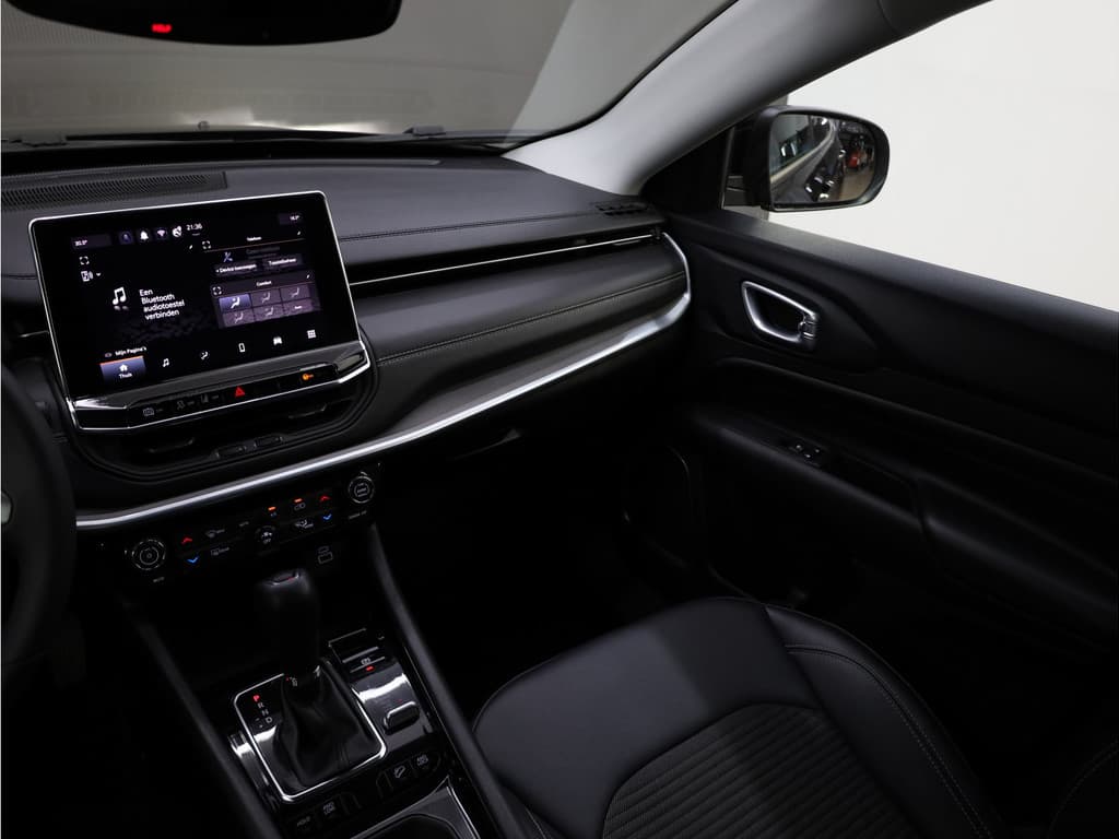 Jeep Compass 4xe 190 Plug-in Hybrid Electric Limited thumbnail 35